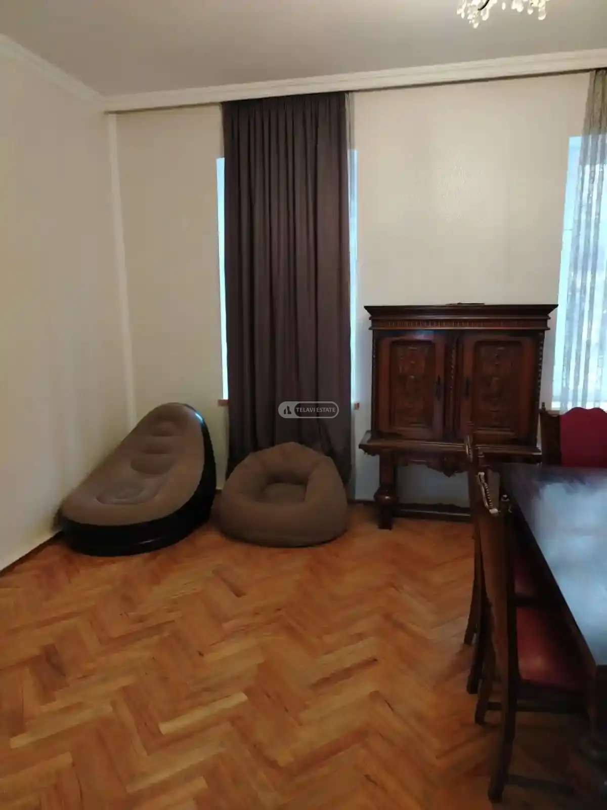 სახლი ნადიკვართან