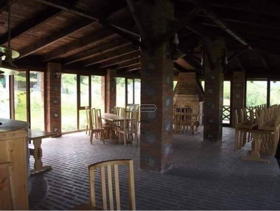 რესტორანი / სასტუმრო სოფელ აწყურში